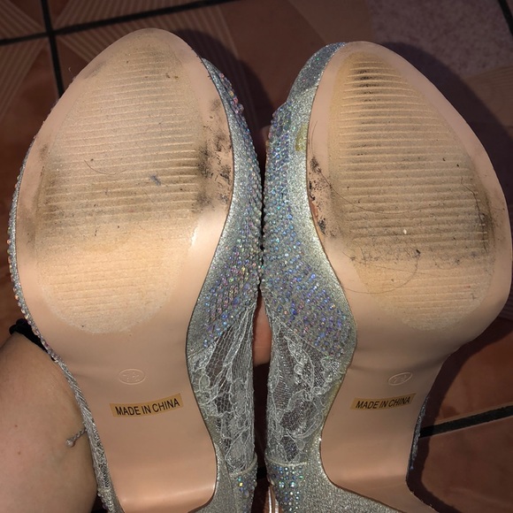 Silver studded high heels - Picture 5 of 5